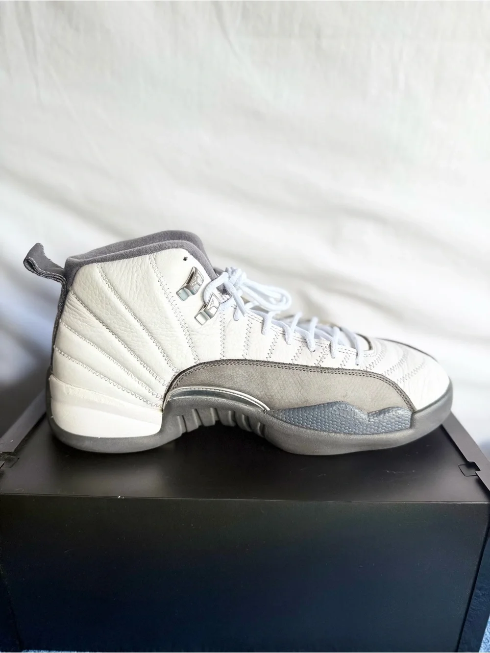 AUTHENTIC Jordan 12 Retro Dark Grey Size 10 130690-160 2019 PRE-OWNED